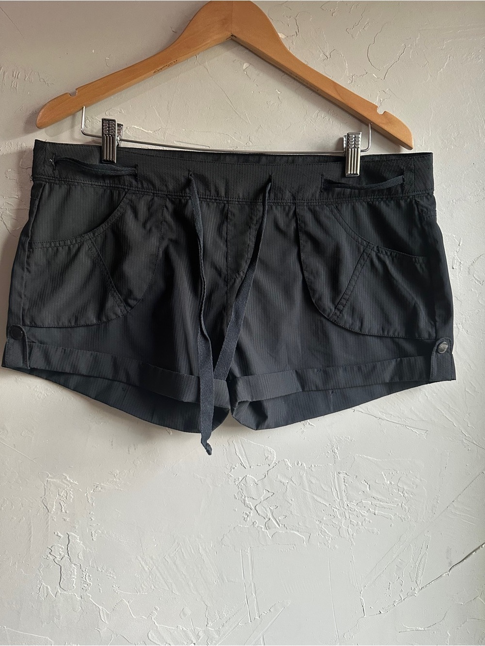 Eco Swim Black Board Shorts Recycled Polyester Roll Cuff Womens M Beach